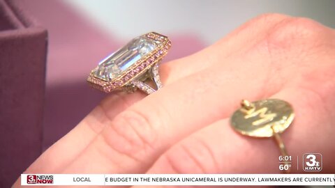 3 News Now Reporter Molly Hudson tries on $19 million ring