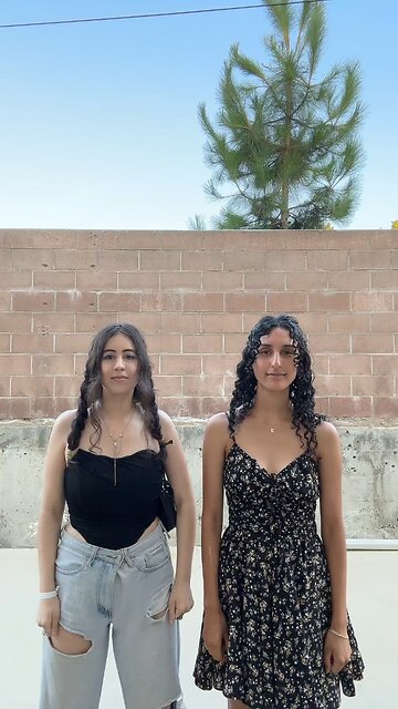 Desirae lost her bf#boyfrienddance 🤐🧔 #dancing #funny #girlies #throwitback #silly #mood