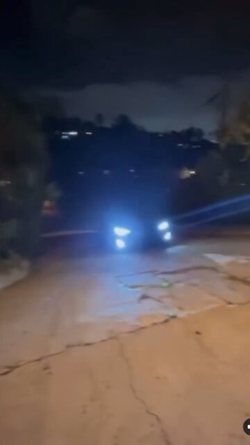 The Flying Tesla seen around the internet today. Fixable?