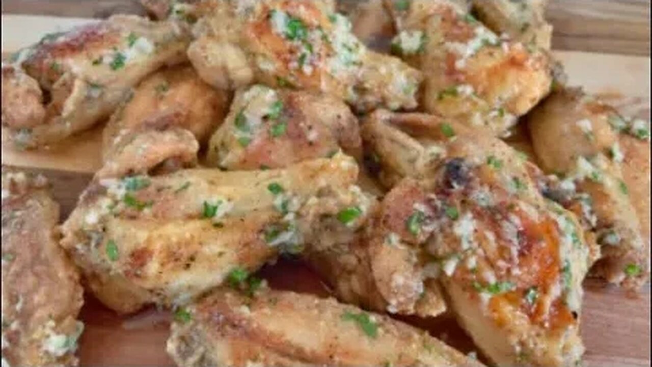 LIVE : Garlic Parmesan Chicken Wings - IRL