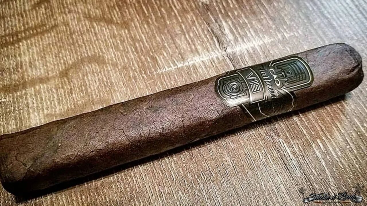 Flathead V19 Carb by CAO | Cigar Review