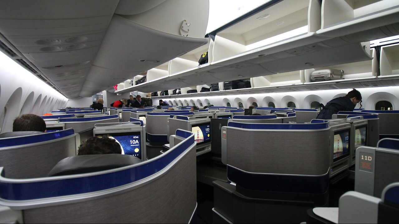 United Polaris 787-10 BUSINESS CLASS