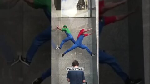 SUPER MARIO BROWS FAZENDO PARKOUR #SHORTS