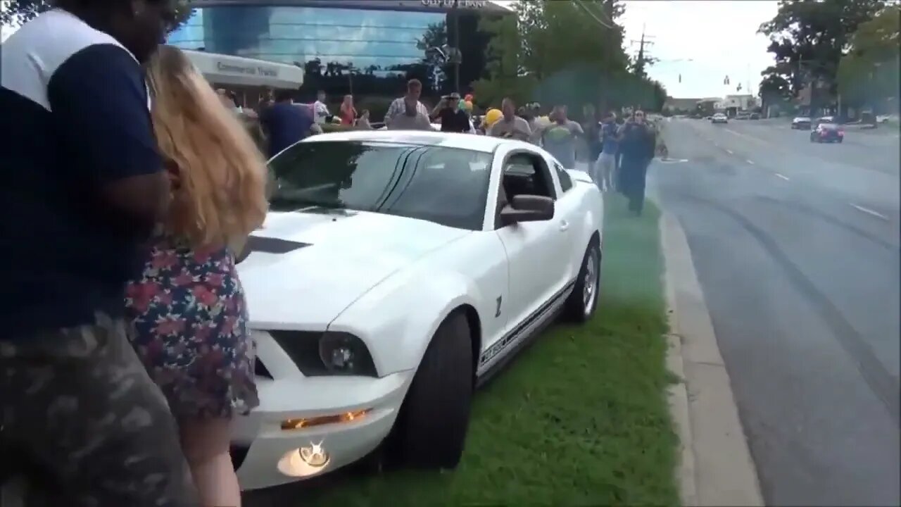 MUSTANG LEAVING A CAR SHOW FAIL!!! #cars #fail #crash #mustang #viral #car #ford #funny #foryou