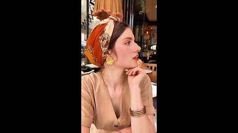 Women's turban - Retro style - Burnt orange pattern [Video] [Video], 2024 | Iş giyim, Saç, Saç bandı