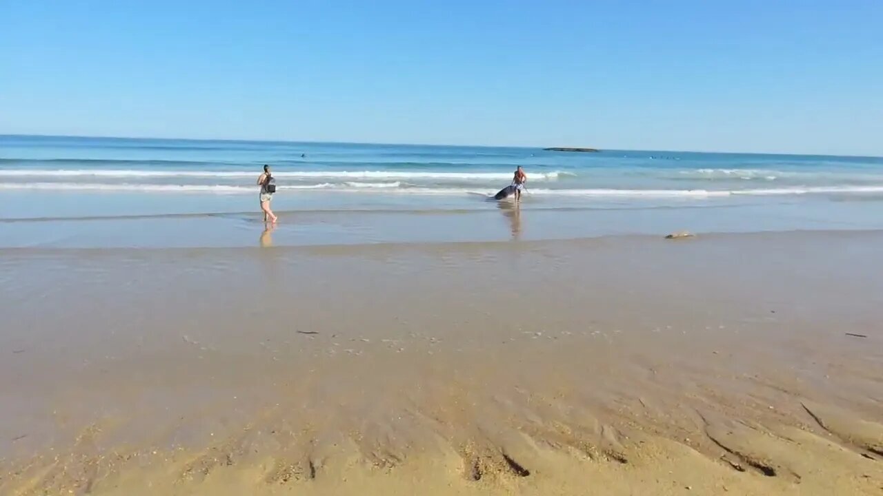 Alain Cayeu - Biarritz - arrivée en Stand Up Paddle sur la Grande Plage de Biarritz - mardi 17 ma