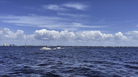 Boat Ride in the Cape Coral Canals & Caloosahatchee River #4K #CapeCoral HDR #CaloosahatcheeRiver