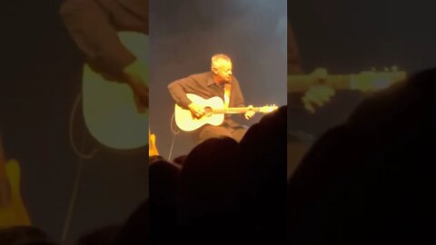 More Tommy Emmanuel ! 🎸