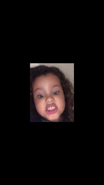 MEU CELULAR NAO DESLIGA - DEU PROBLEMA NO CELULAR - #shorts #linda #bebe