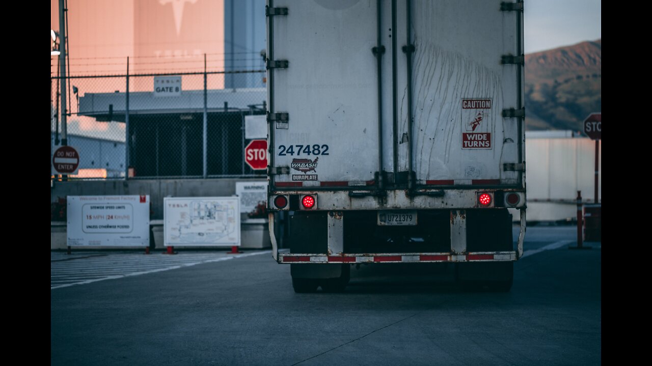 TAROT BY JANINE: DEEP DIVE BEHIND THE CANADIAN TRUCKER FREEDOM CONVOY!