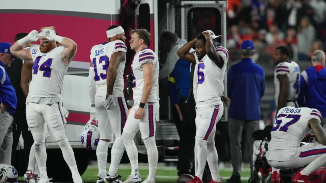 How NFL teams prepare for emergencies on the field