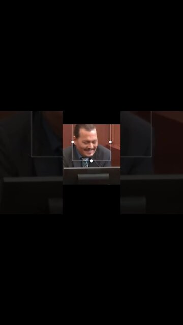 #JOHNNYDEPP #savagemoments BACK ON THE STAND !