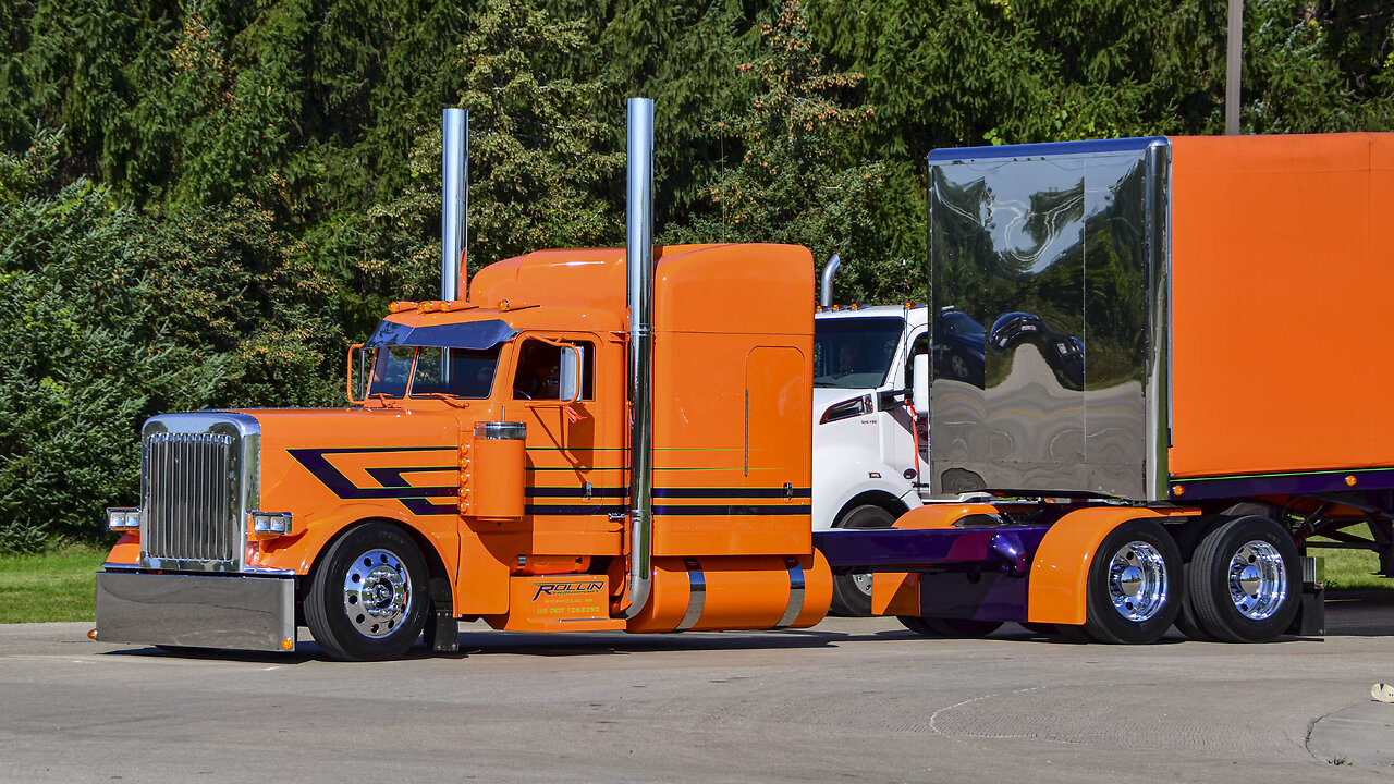 World's largest semi truck convoy in Wisconsin 200+ semi trucks ...