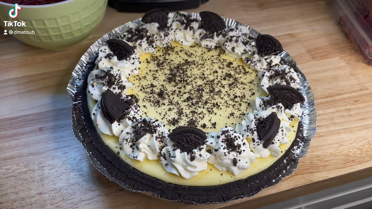 Oreo cheesecake so yummy