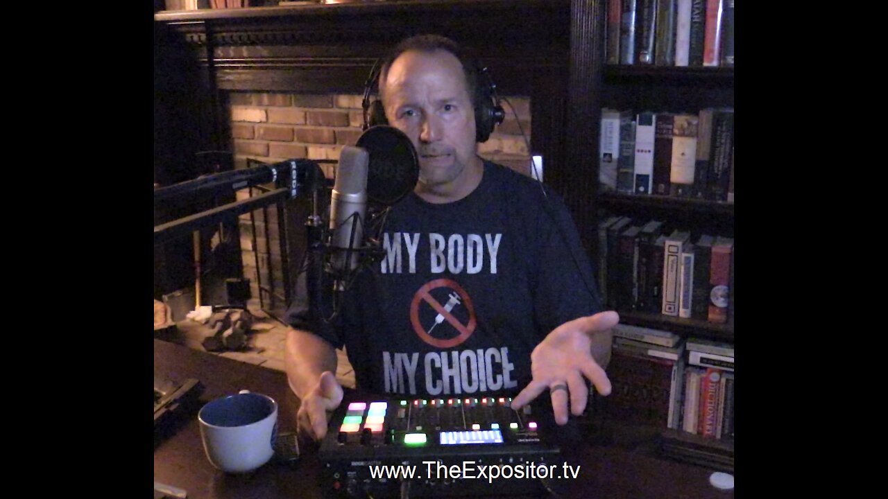 On-Duty State Trooper Resists His Governors Medical Tyranny - Podcast #58 👮♂️💙