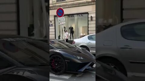 Blacked out 🥵 #lamborghini #huracan #sto #huracansto #shorts #cars #cartok #cleancar #supercar