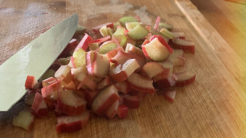 Rhubarb Pie is SO Yummy!