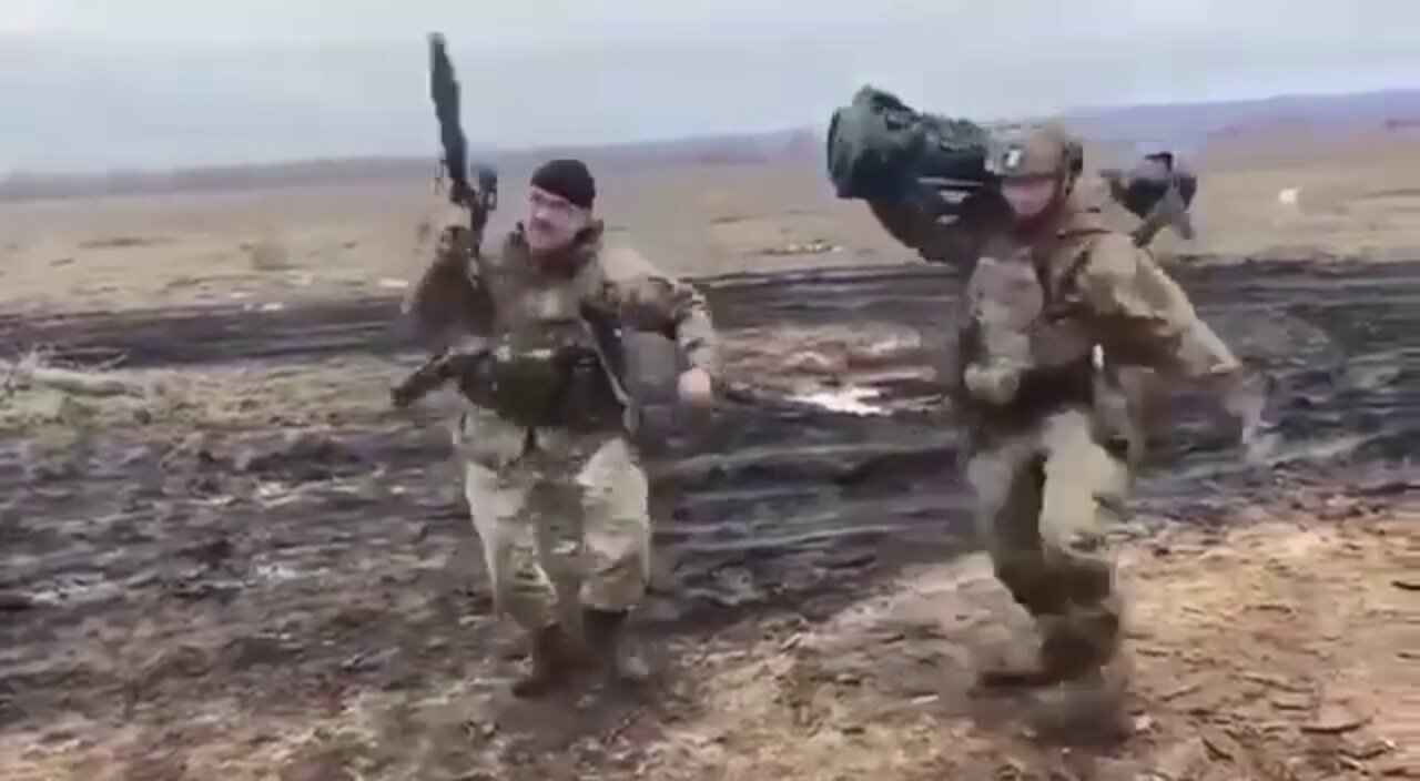 The Ukrainian army danced happily after the Russian army was killed