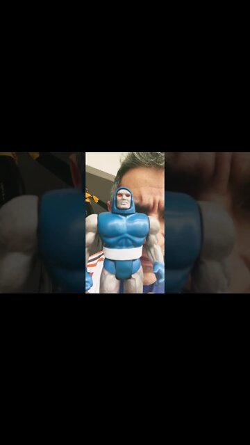 Darkseid indo para um novo lar