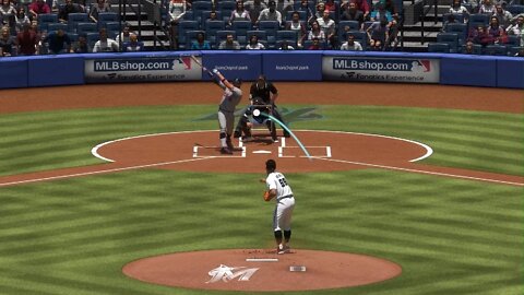 MLB The Show 22 2-run HR (10)