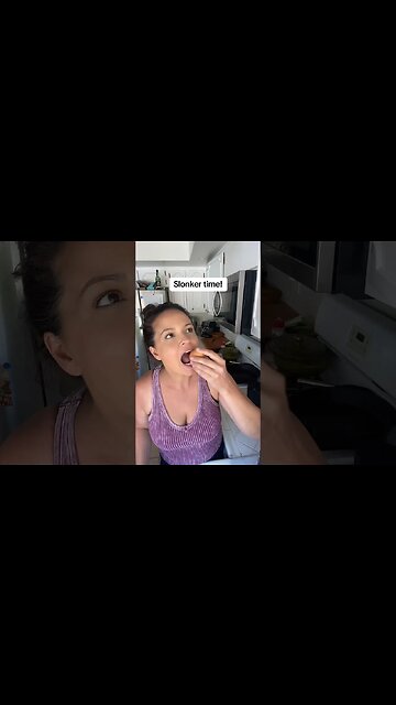 Raw eggs? #rawegg #rawdiet #paleodiet #ketodiet #animalbased #weightlossjourney #whatieatinaday