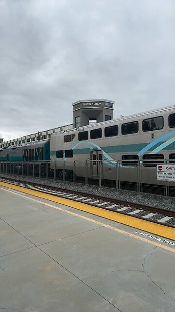 Rail line: metrolink on OC Line