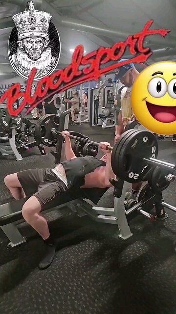 The guillotine press if you dare #bestchestexercise