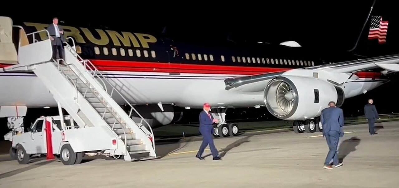 Trump Makes A HUGE Entrance At PA Rally