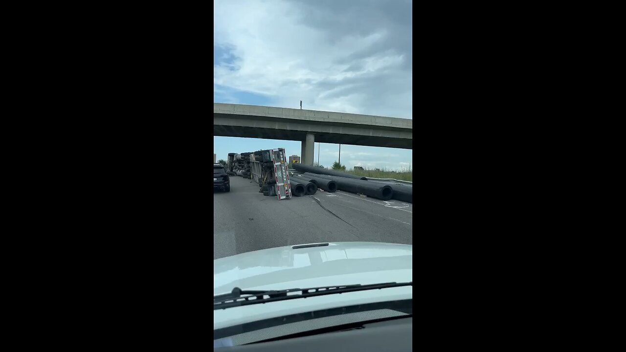 Truck Rollover On Highway 401