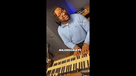 Raquan Haynes on organ - Total Praise 🎹💯🎶💯