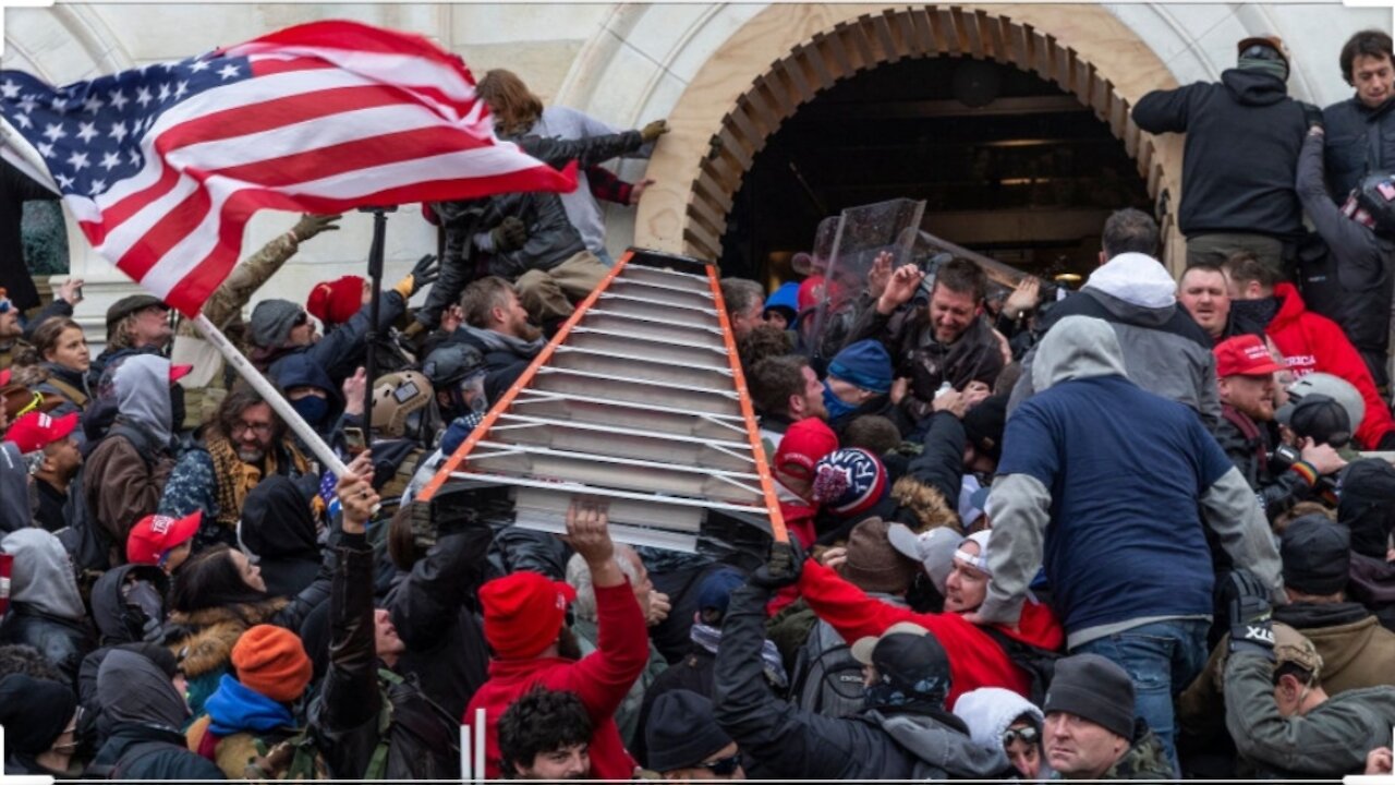 Video of the moment the U.S. Congress broke in from home and abroad and the American police escaped.