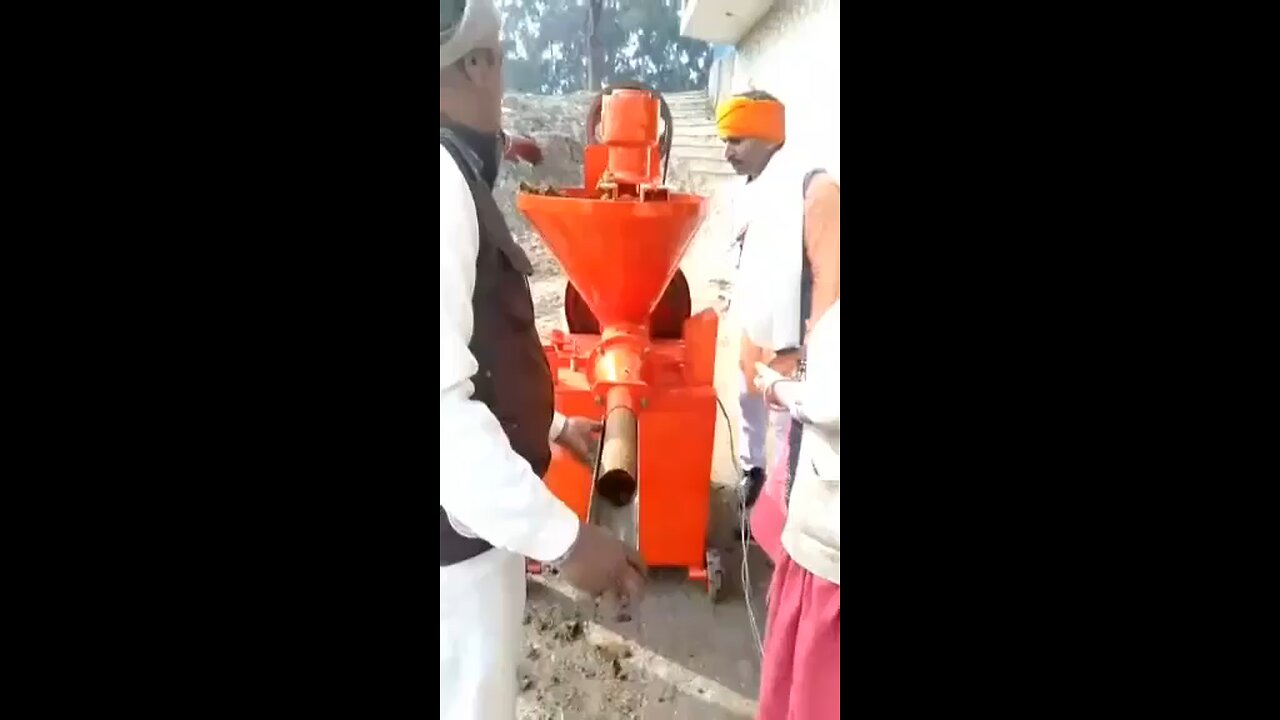 upla lakdi machine