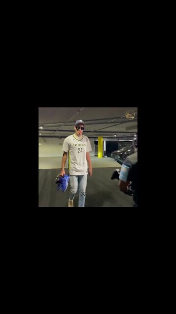 Jordan Poole arrived for Game 3