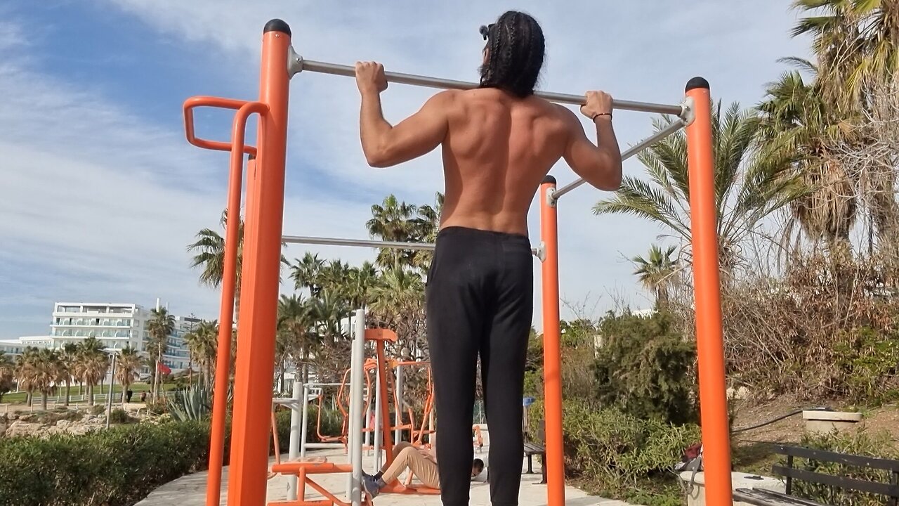 Lean Bulk Day 28: PULL AT THE PARK