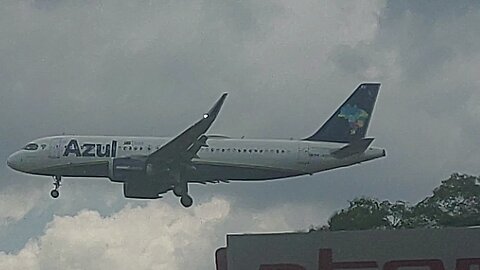 Airbus A320NEO PR-YRO vindo de Campinas para Manaus