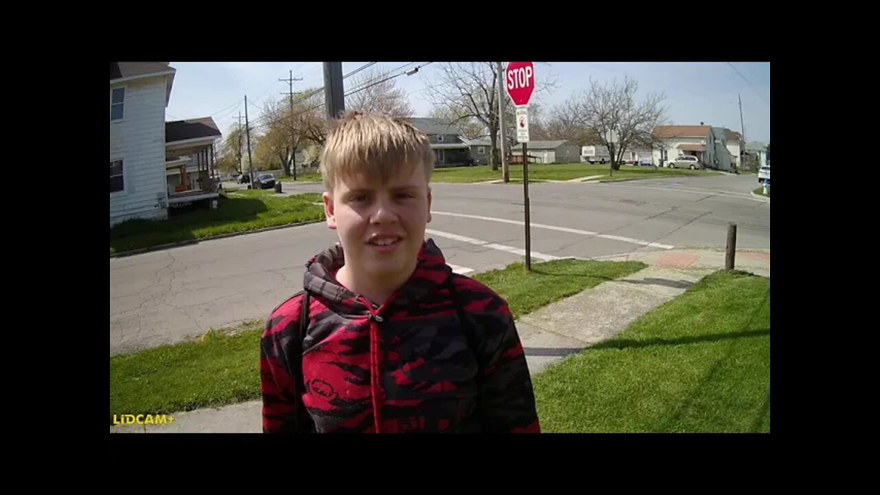 Wow, the Karen's at it again But this time she send her friends