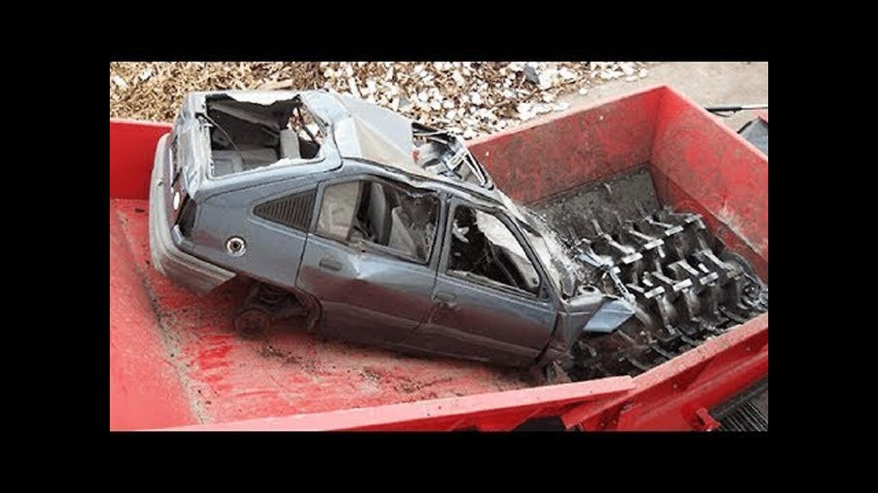 Extreme Dangerous Car Crusher Machine in Action, Crush Everything & Car Shredder Modern Technology