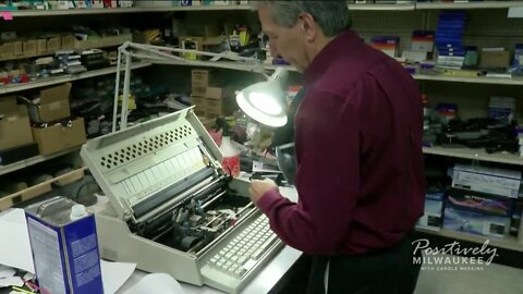 Positively Milwaukee story about typewriters catches the eye of Tom Hanks