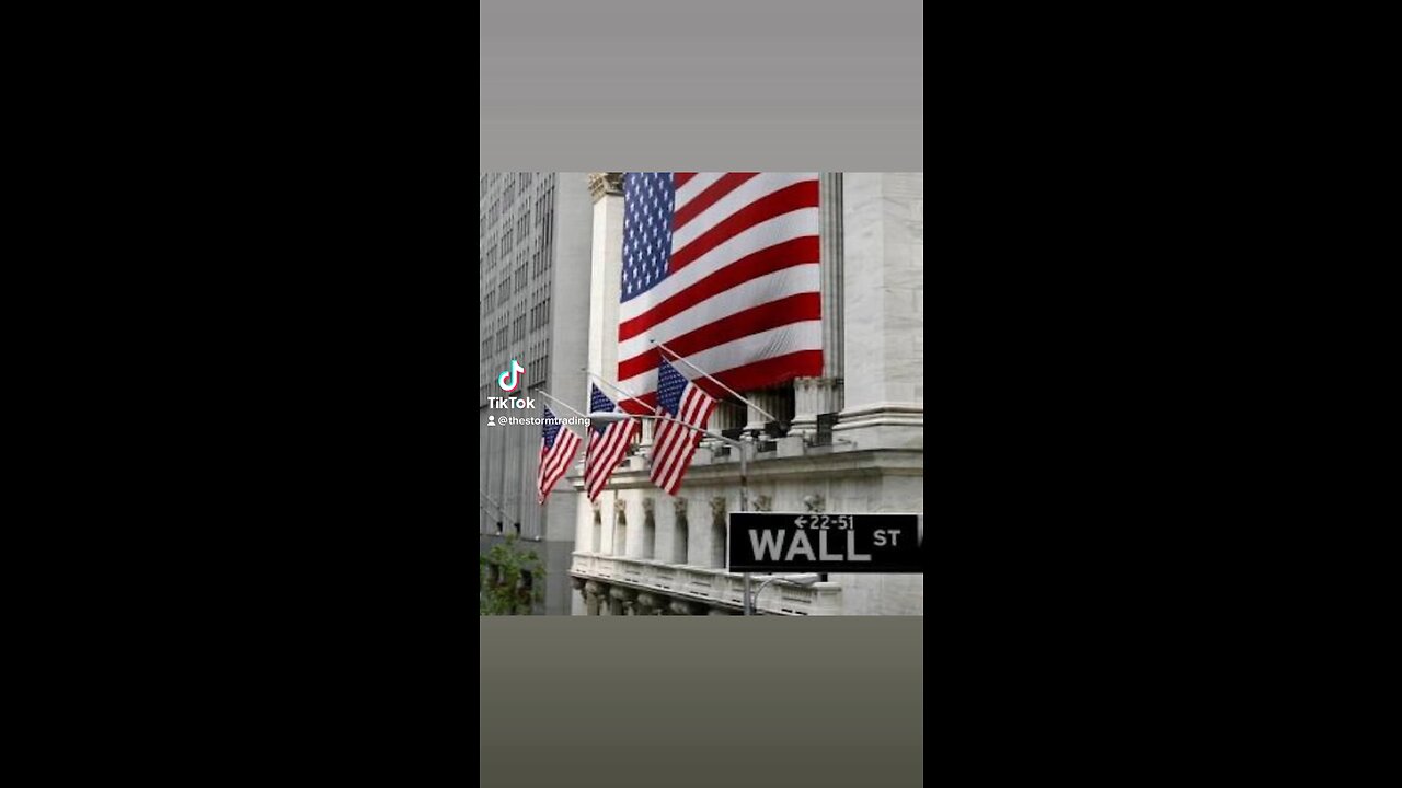 NEW‼️🇺🇸 Hundreds of US banks are already fully insolvent - Nouriel Roubini