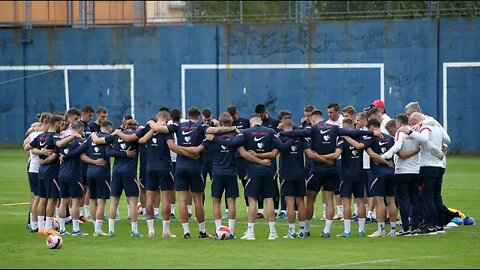 Trening Vatrenih započeo je minutom šutnje za oca Zlatka Dalića