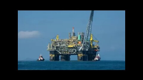 Barril de petróleo do tipo brent supera US$ 119, recorde desde 2012