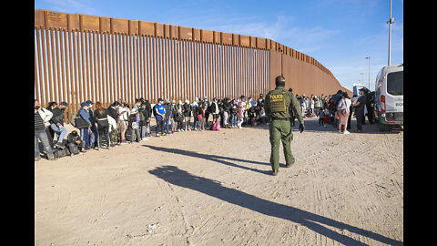 Leaked Video: Secret Flight of Illegal Immigrants to New York?