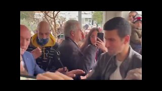 E assim foi Djokovic recebido na Sérvia!!