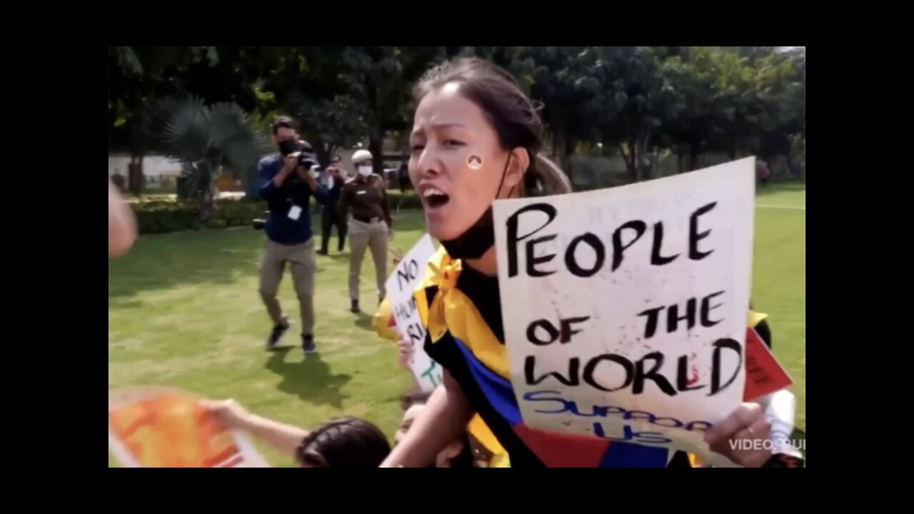 Tibetans protest outside Chinese Embassy in India
