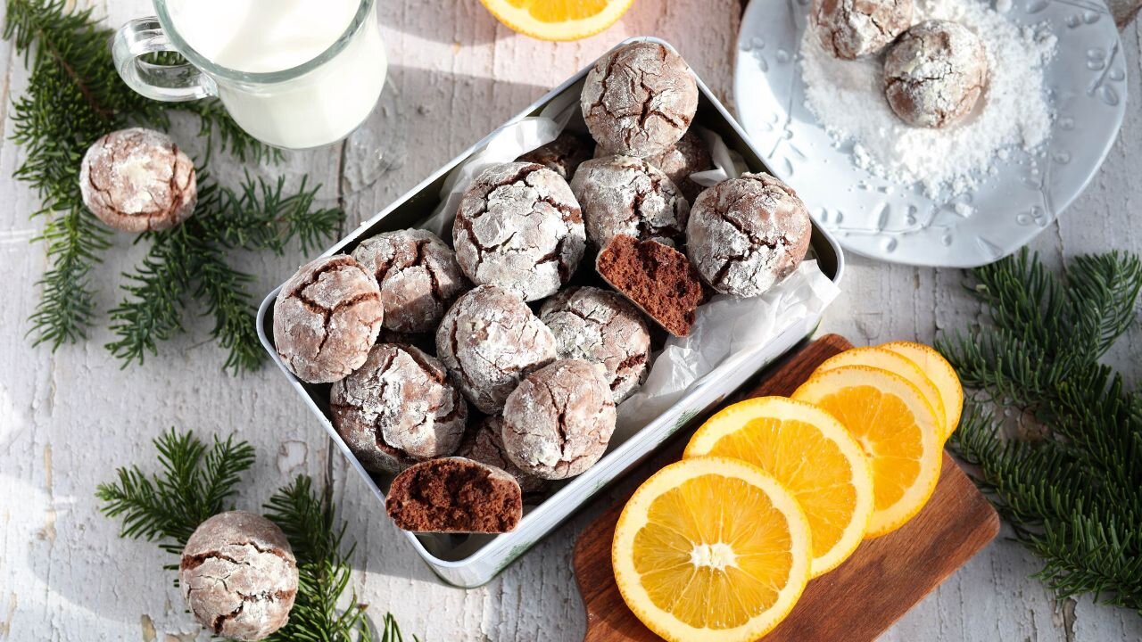 The Only Cookies I want for Christmas. Easy Chocolate Crinkle Cookies with a Hint of Orange