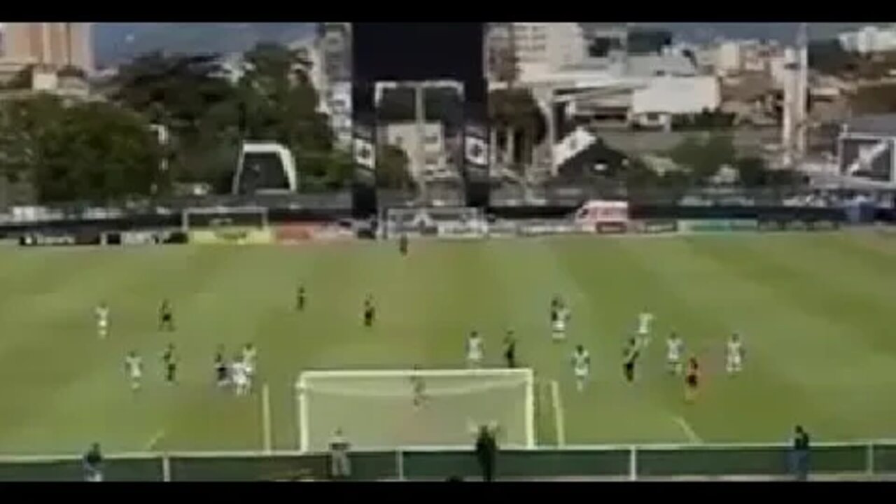 Gol do Cano da arquibancada - Vasco x Macaé