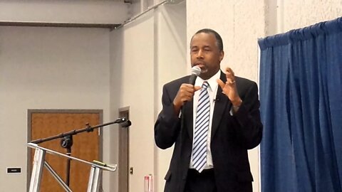 Ben Carson at Manchester Community college 10 of lots 5-10-2015
