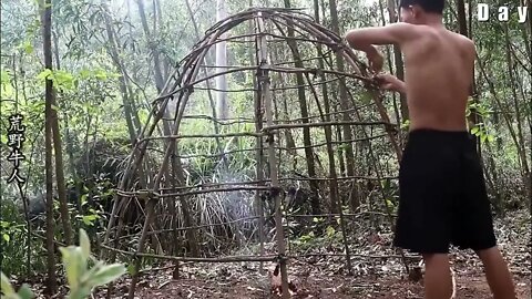 The boy wandered in the wild for 12 days, showing amazing wild survival skills16