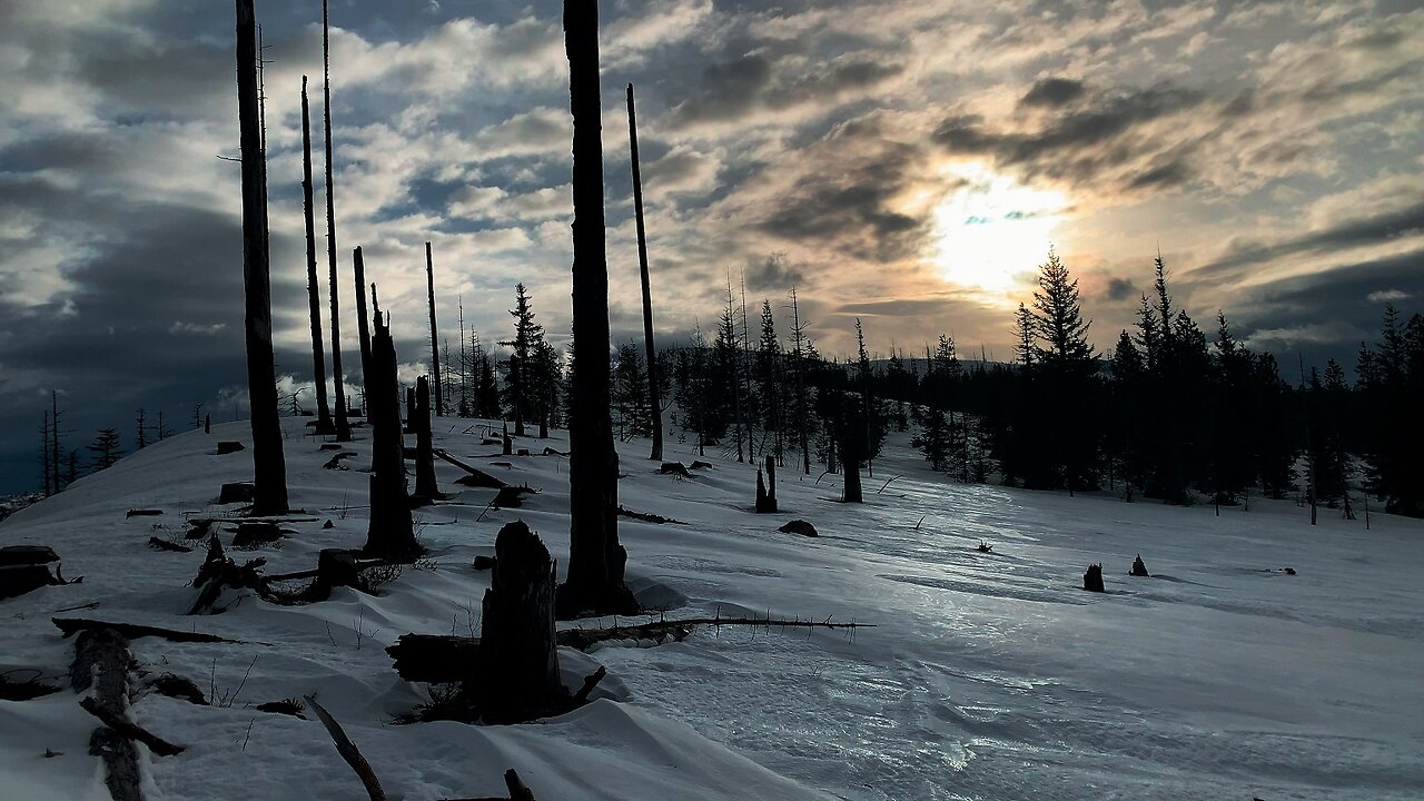 Ridgeline 360 Panorama of Lost Lake! | 4K Winter Snowshoe Hiking Potato Hill Sno-Park Central Oregon