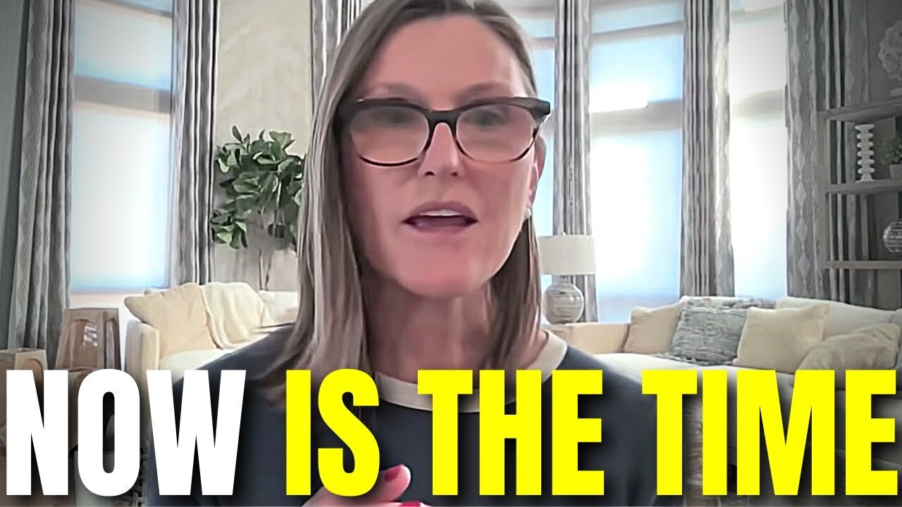 Cathie Wood: "What's Happening Now Has NEVER Happen Before"